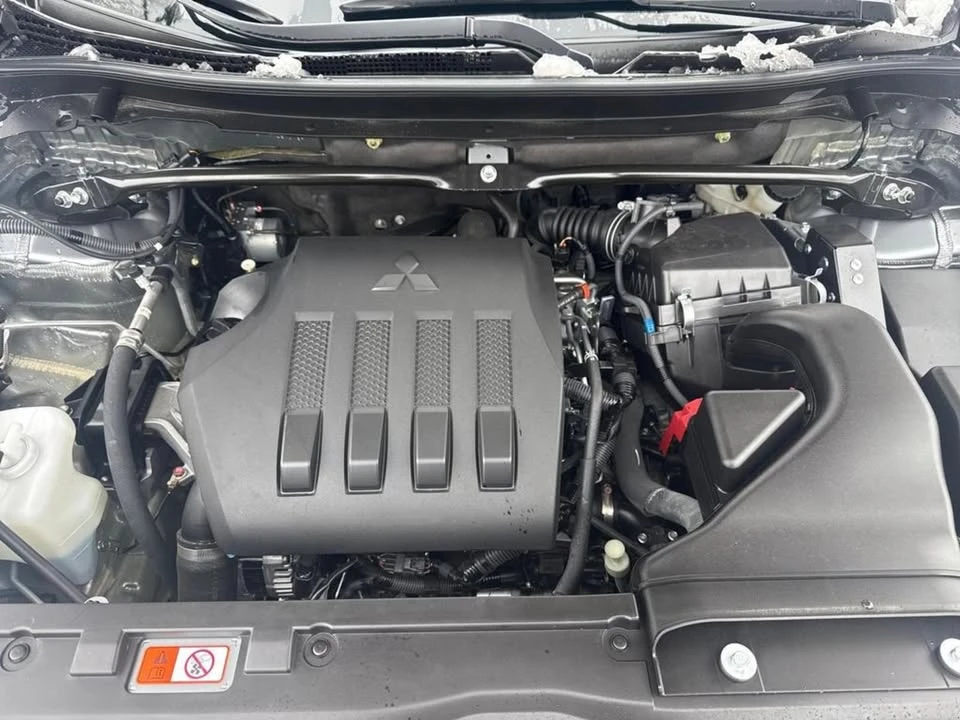 2024 Mitsubishi Eclipse Cross - Image 9 of 18