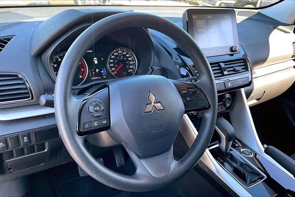 2024 Mitsubishi Eclipse Cross - Image 8 of 18