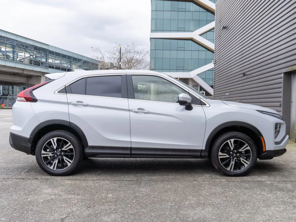 2024 Mitsubishi Eclipse Cross - Image 8 of 17