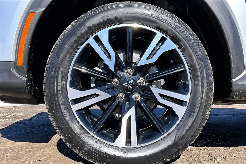 2024 Mitsubishi Eclipse Cross - Image 5 of 18