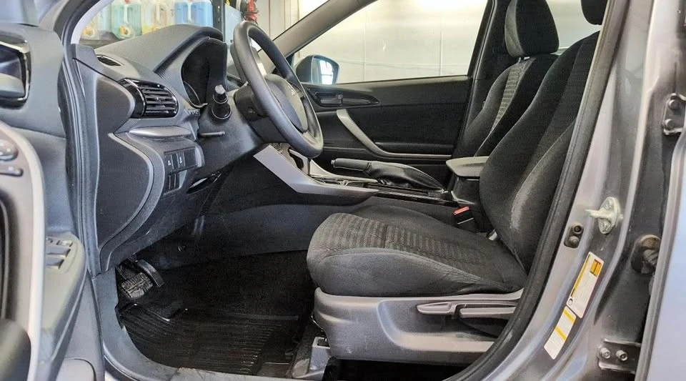2024 Mitsubishi Eclipse Cross - Image 8 of 19