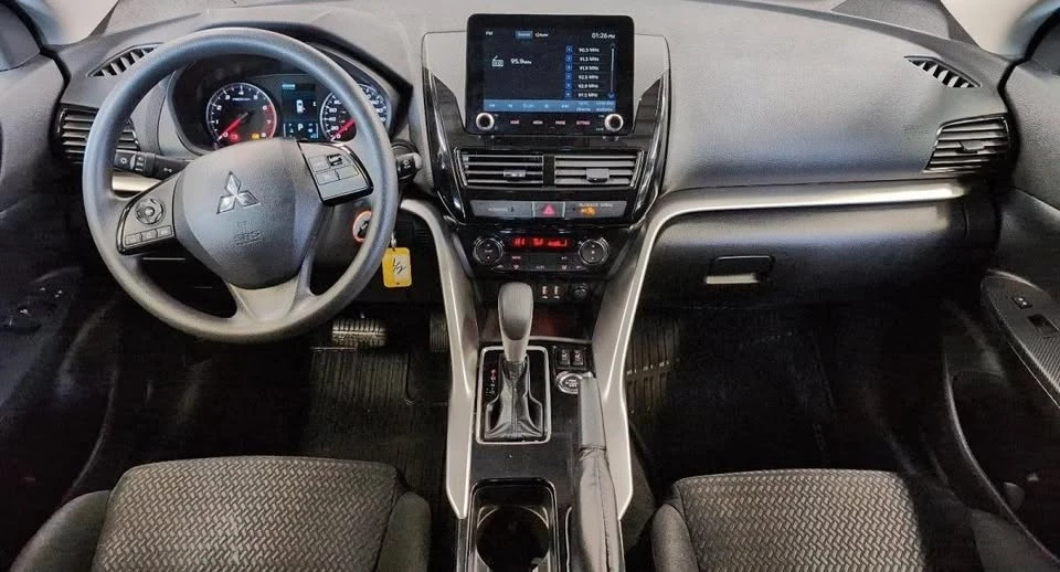 2024 Mitsubishi Eclipse Cross - Image 16 of 19