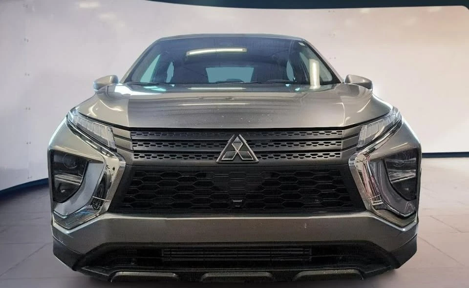 2024 Mitsubishi Eclipse Cross - Image 2 of 11