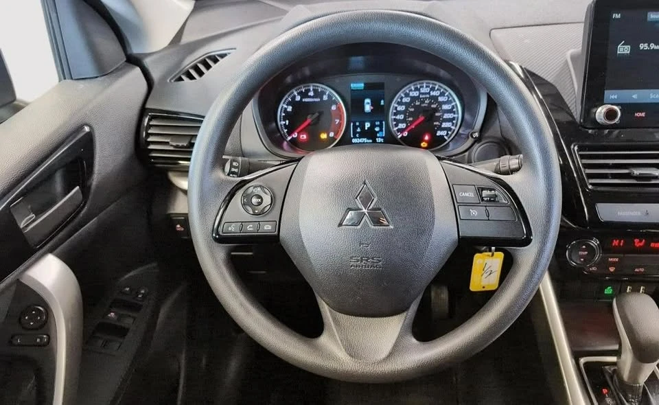 2024 Mitsubishi Eclipse Cross - Image 10 of 11