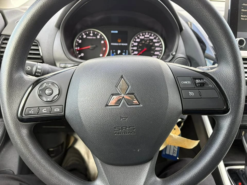 2024 Mitsubishi Eclipse Cross - Image 7 of 14