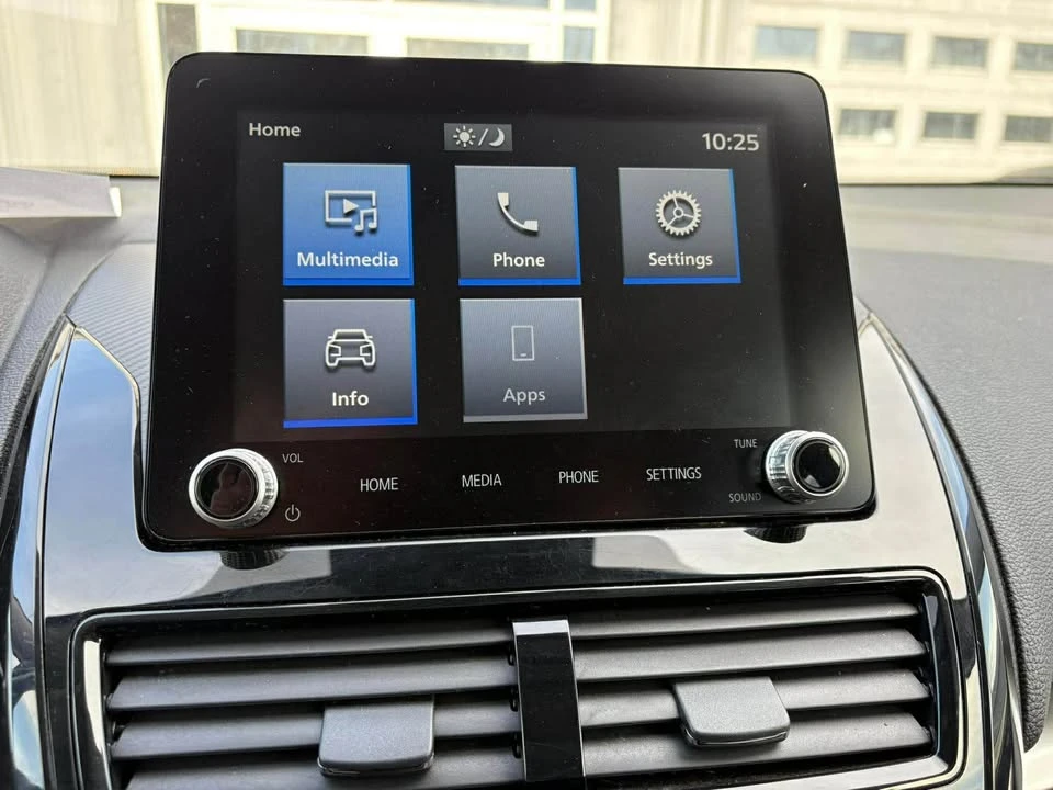 2024 Mitsubishi Eclipse Cross - Image 10 of 14