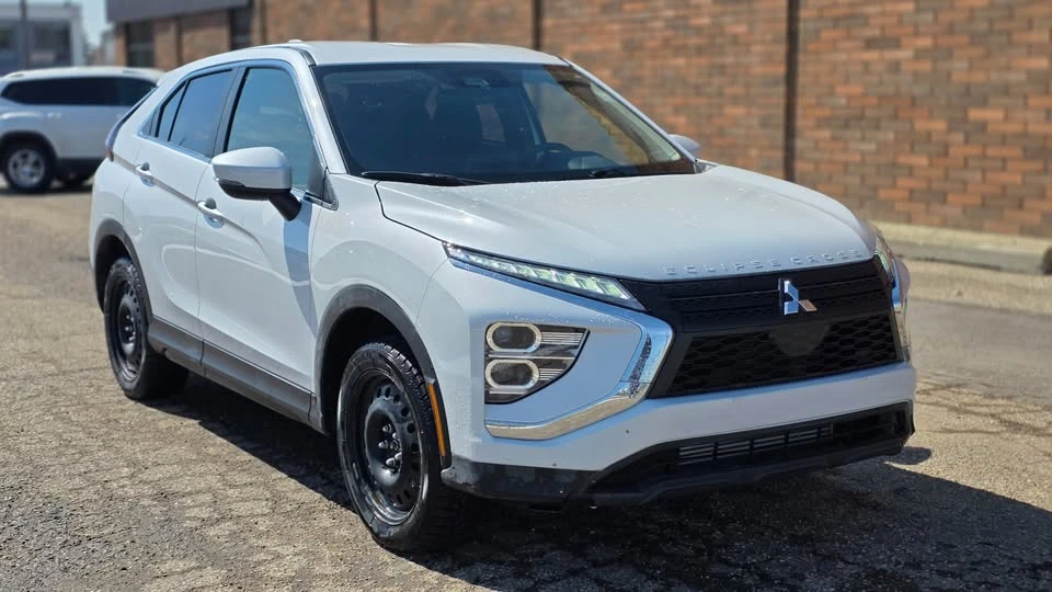 2024 Mitsubishi Eclipse Cross - Image 2 of 14