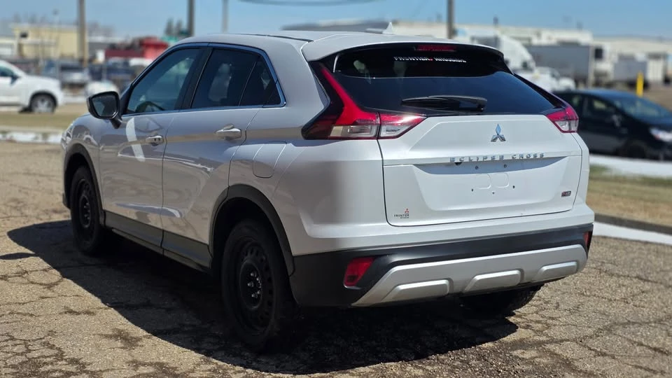 2024 Mitsubishi Eclipse Cross - Image 4 of 14