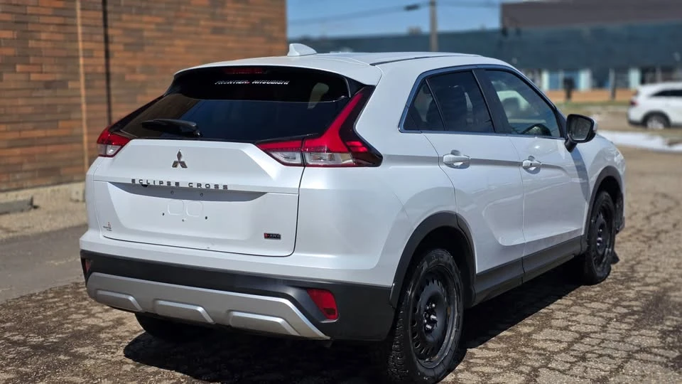 2024 Mitsubishi Eclipse Cross - Image 3 of 14