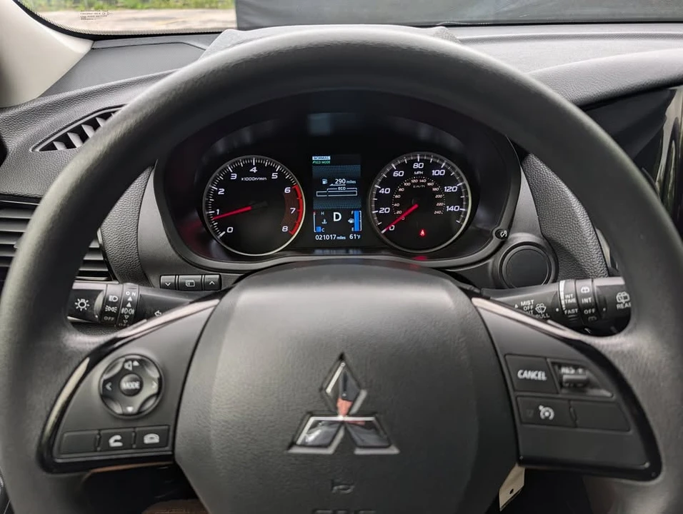 2024 Mitsubishi Eclipse Cross - Image 16 of 20