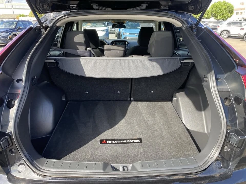 2024 Mitsubishi Eclipse Cross - Image 10 of 13