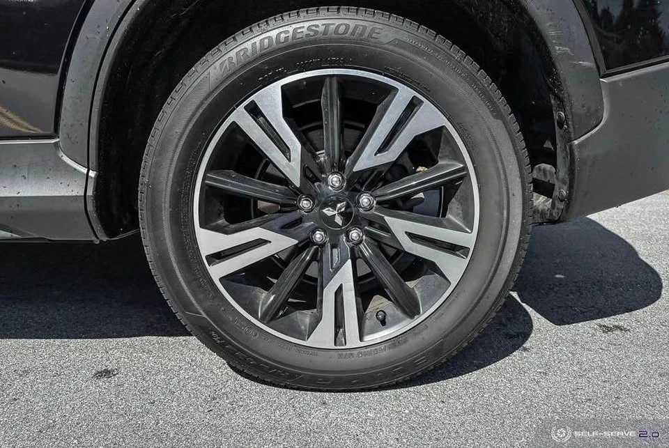 2024 Mitsubishi Eclipse Cross - Image 5 of 13