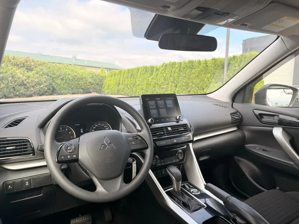 2024 Mitsubishi Eclipse Cross - Image 12 of 18