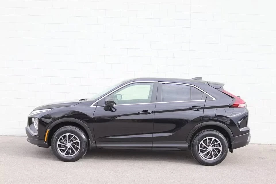 2024 Mitsubishi Eclipse Cross - Image 2 of 20