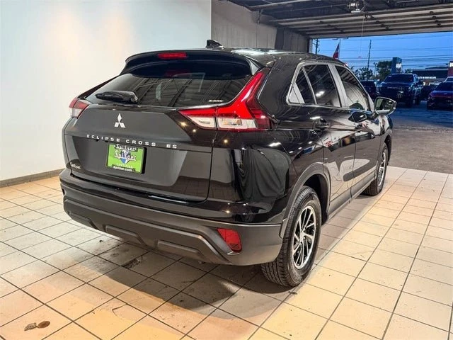 2024 Mitsubishi Eclipse Cross - Image 5 of 18