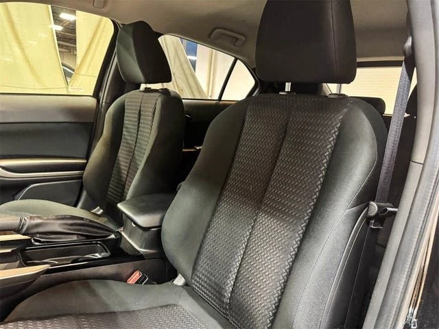 2024 Mitsubishi Eclipse Cross - Image 16 of 18