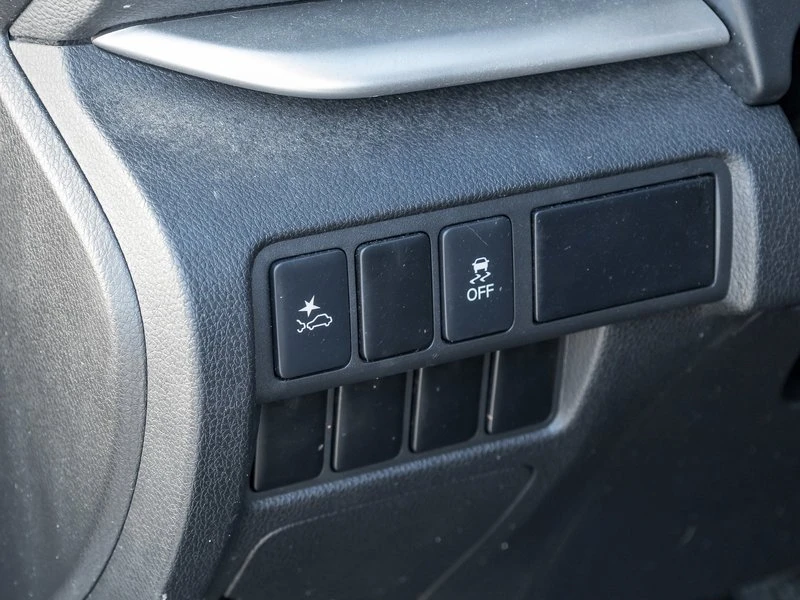 2024 Mitsubishi Eclipse Cross - Image 11 of 20
