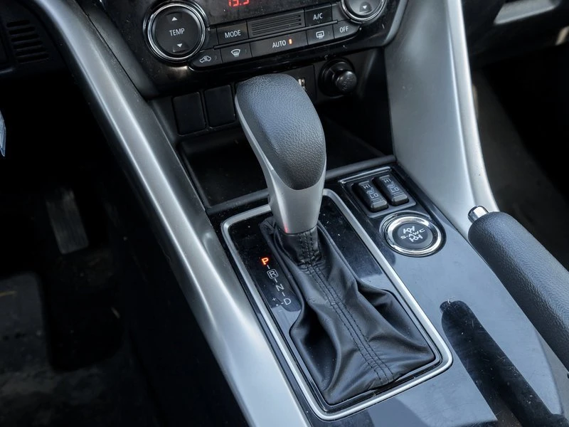 2024 Mitsubishi Eclipse Cross - Image 12 of 20