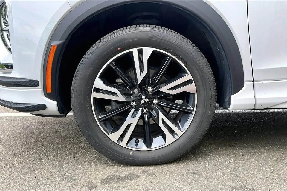 2024 Mitsubishi Eclipse Cross - Image 13 of 13