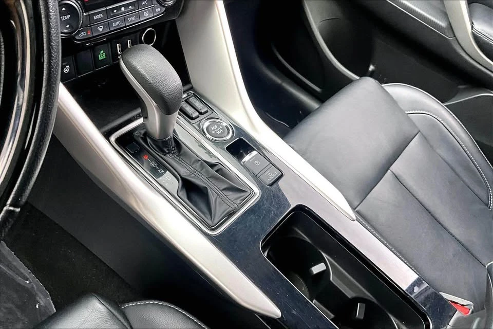 2024 Mitsubishi Eclipse Cross - Image 8 of 13