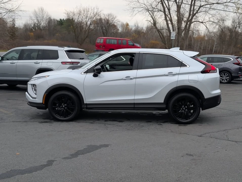 2024 Mitsubishi Eclipse Cross - Image 5 of 17