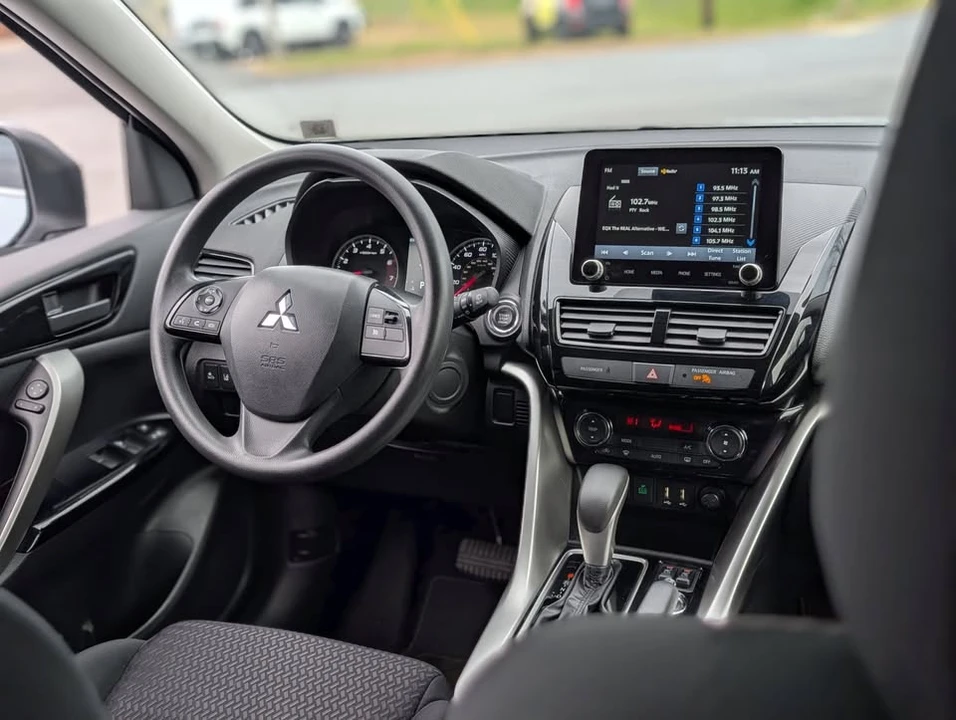 2024 Mitsubishi Eclipse Cross - Image 8 of 17