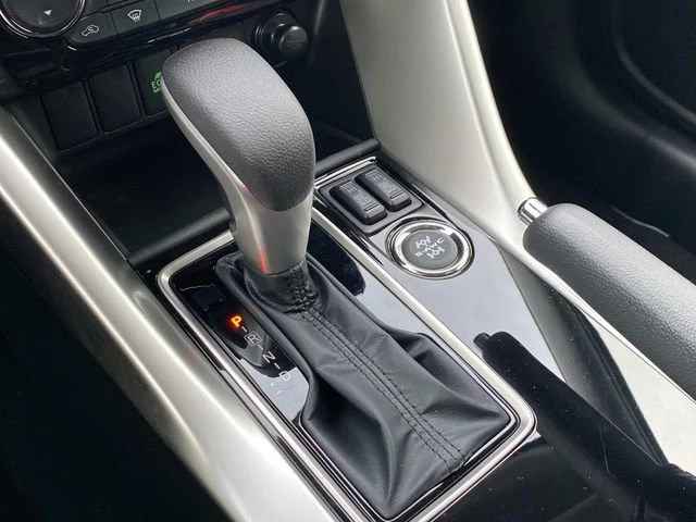 2024 Mitsubishi Eclipse Cross - Image 11 of 14