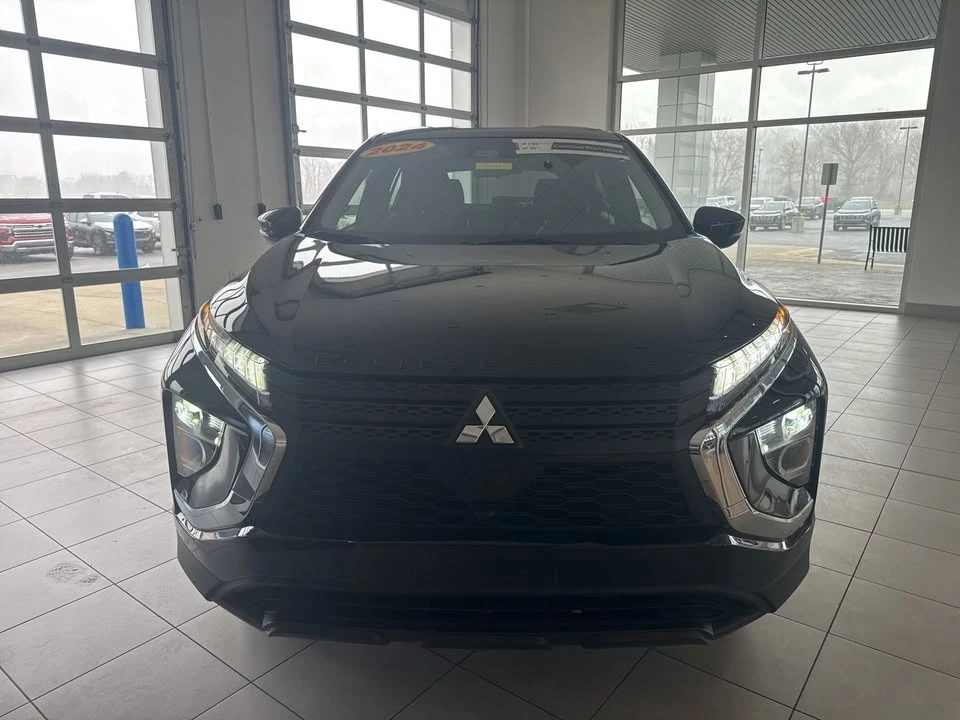 2024 Mitsubishi Eclipse Cross - Image 2 of 15