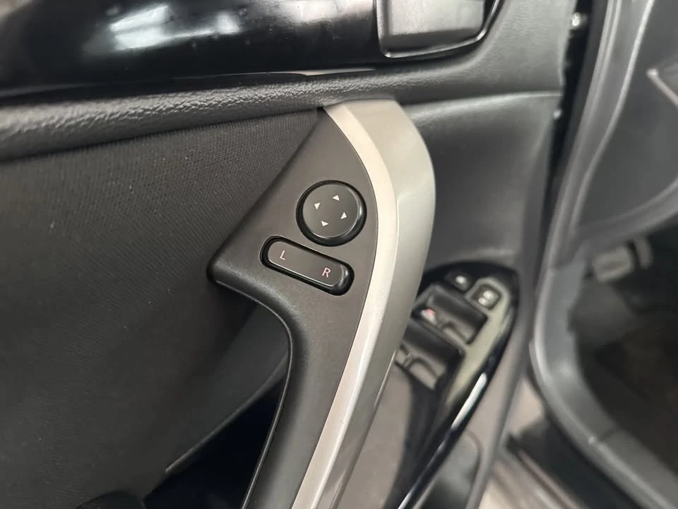 2024 Mitsubishi Eclipse Cross - Image 13 of 15