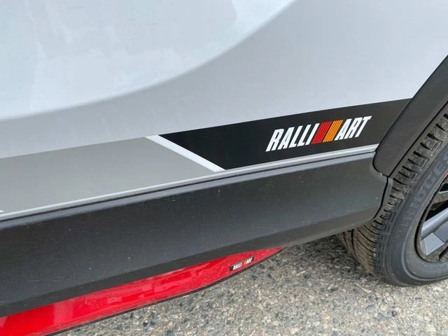 2024 Mitsubishi Eclipse Cross - Image 8 of 16