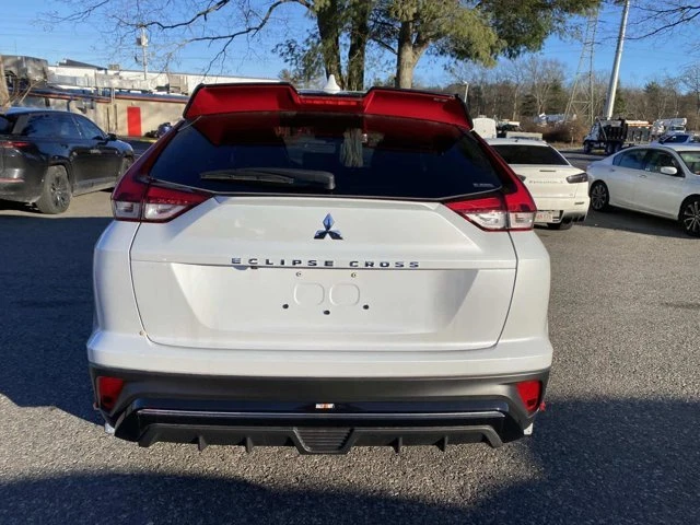 2024 Mitsubishi Eclipse Cross - Image 2 of 20