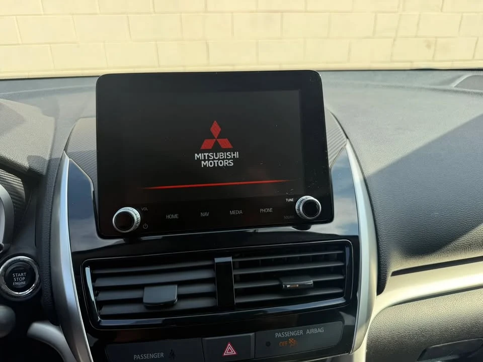 2024 Mitsubishi Eclipse Cross - Image 8 of 15