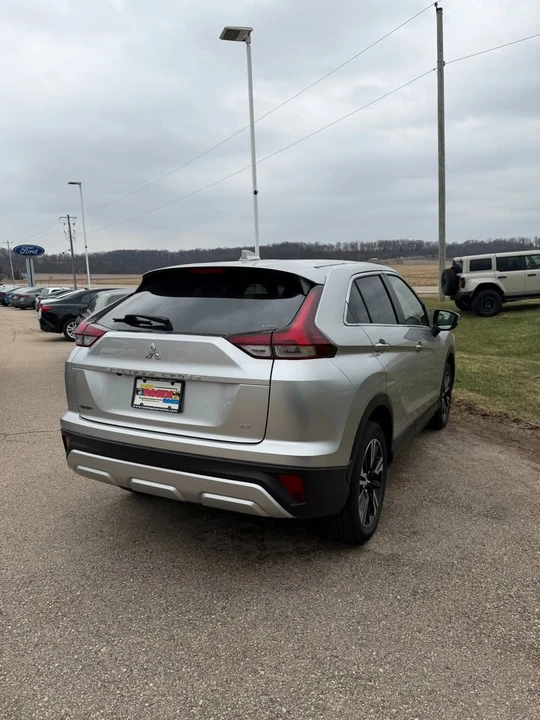 2024 Mitsubishi Eclipse Cross - Image 3 of 8
