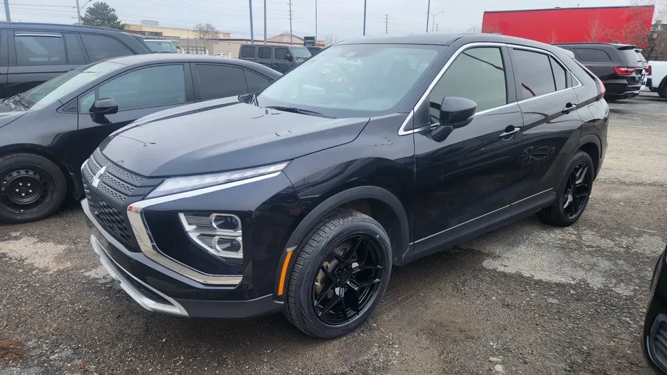 2024 Mitsubishi Eclipse Cross - Image 3 of 3