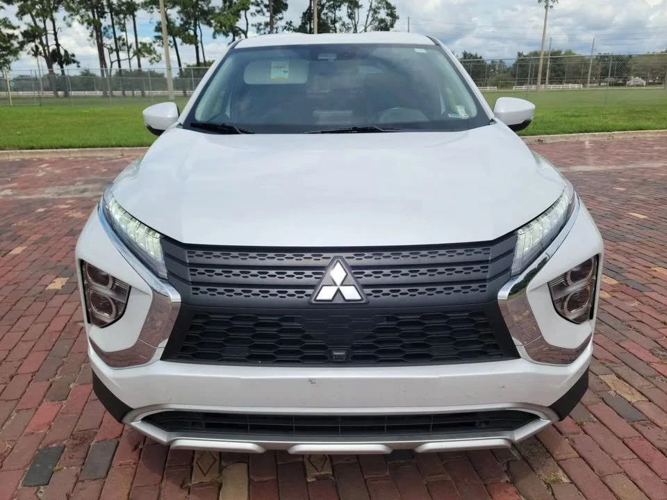 2024 Mitsubishi Eclipse Cross - Image 10 of 17