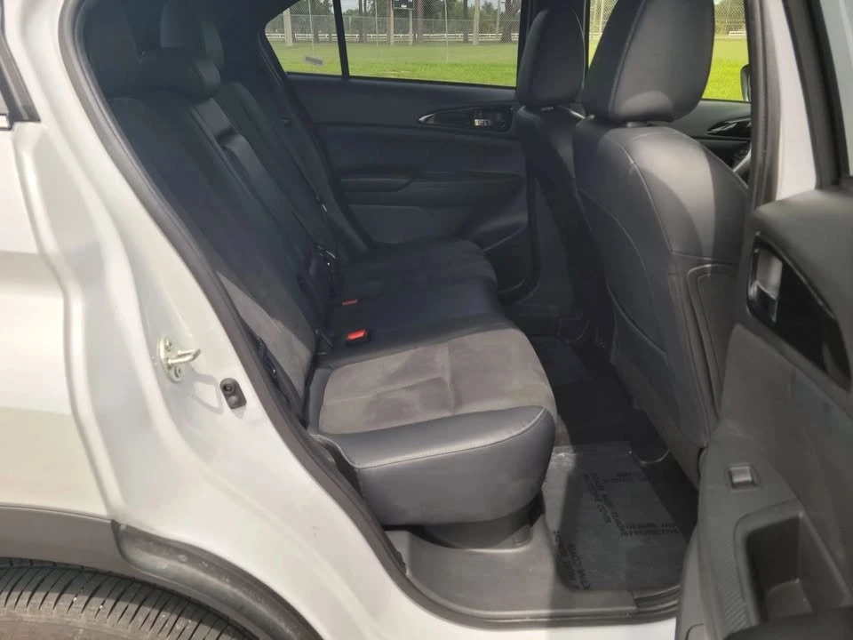 2024 Mitsubishi Eclipse Cross - Image 16 of 17