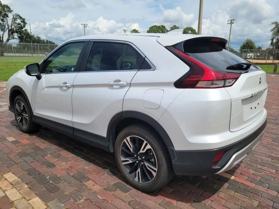 2024 Mitsubishi Eclipse Cross - Image 2 of 17
