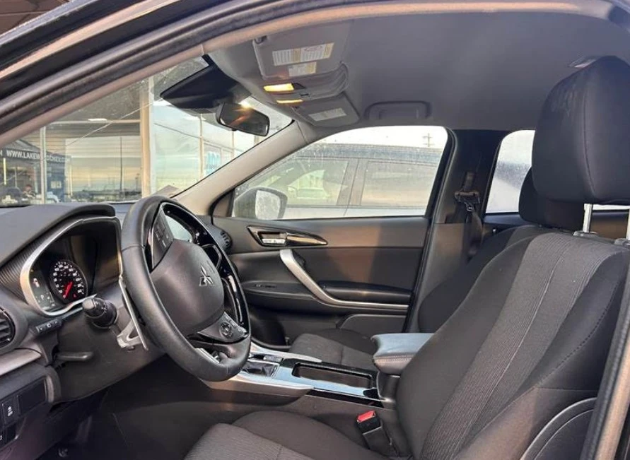 2024 Mitsubishi Eclipse Cross - Image 2 of 5