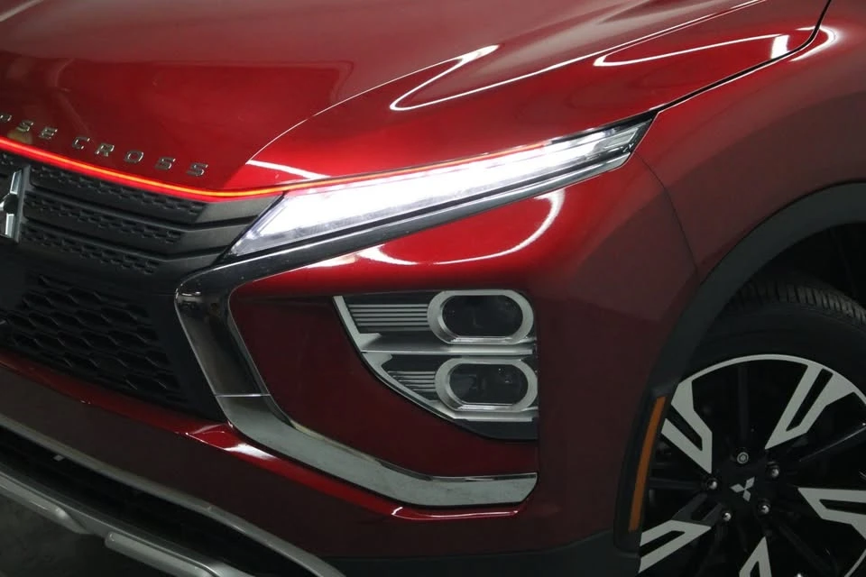 2024 Mitsubishi Eclipse Cross - Image 2 of 3