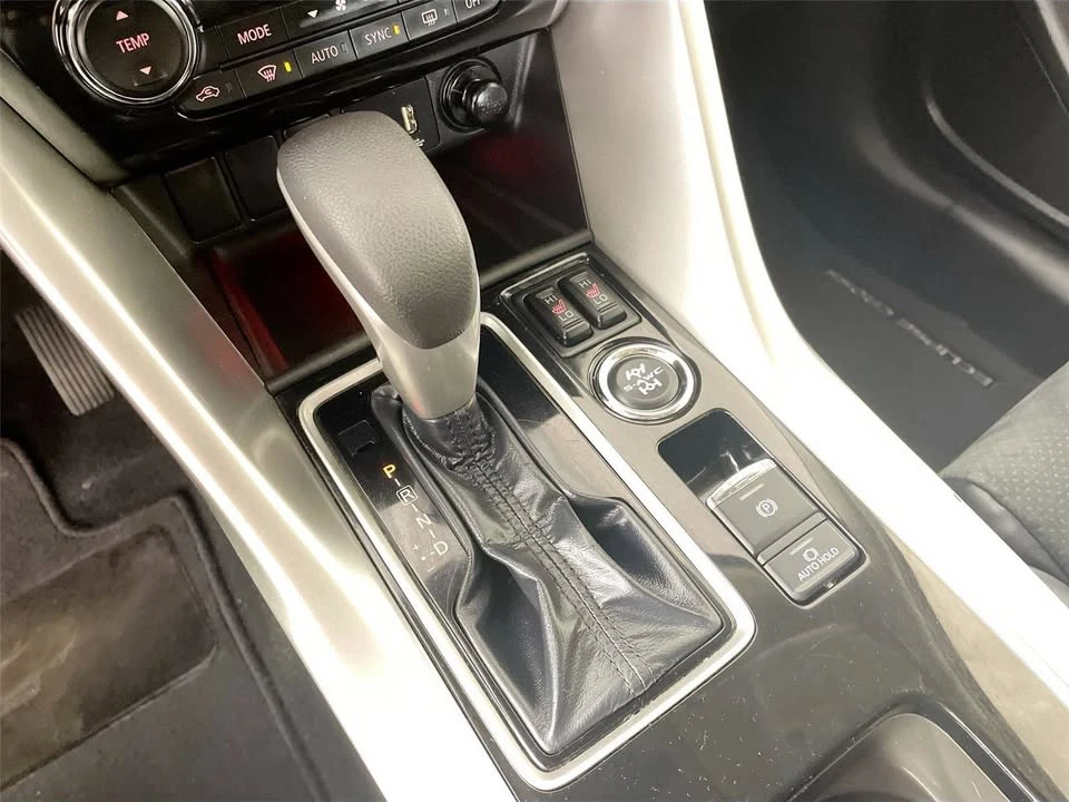 2024 Mitsubishi Eclipse Cross - Image 12 of 19