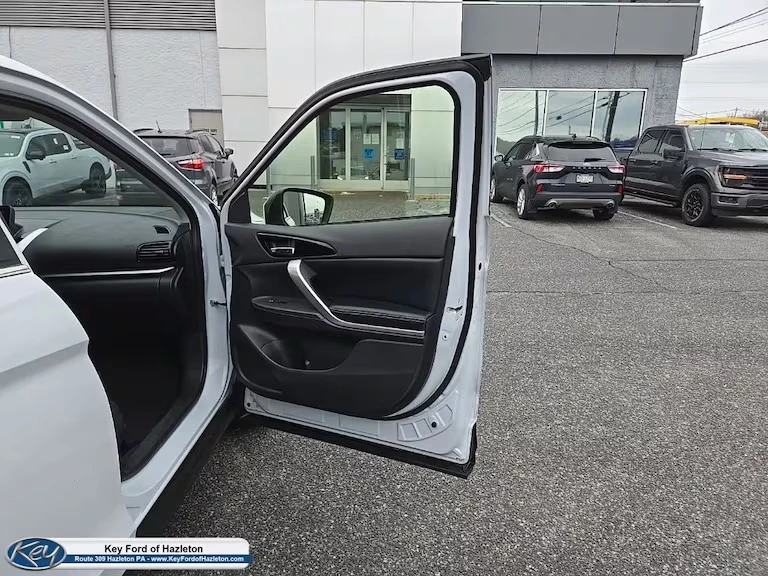 2024 Mitsubishi Eclipse Cross - Image 13 of 19