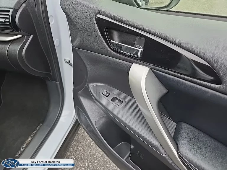 2024 Mitsubishi Eclipse Cross - Image 14 of 19
