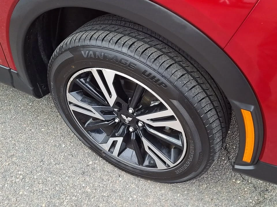 2024 Mitsubishi Eclipse Cross - Image 9 of 20