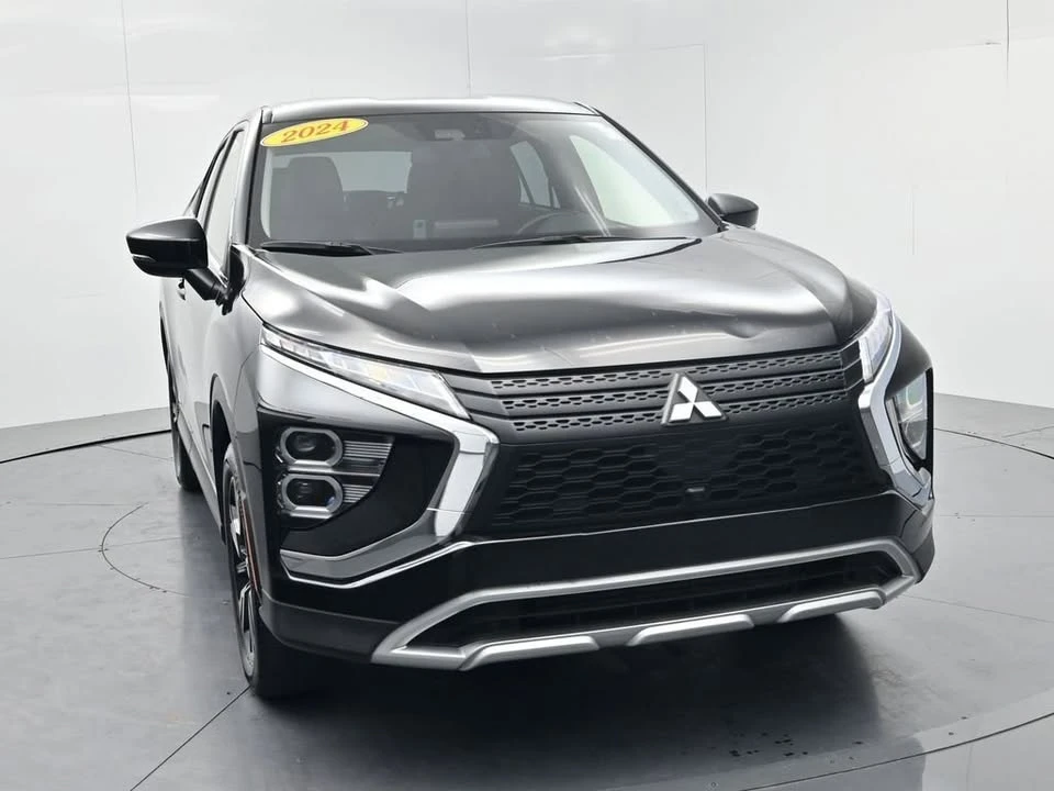 2024 Mitsubishi Eclipse Cross - Image 2 of 20