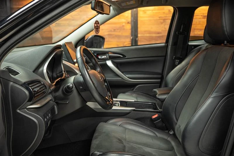 2024 Mitsubishi Eclipse Cross - Image 8 of 19