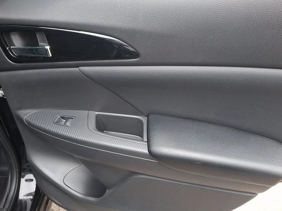 2024 Mitsubishi Eclipse Cross - Image 12 of 18