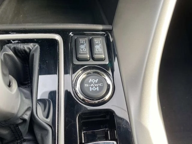 2024 Mitsubishi Eclipse Cross - Image 8 of 12