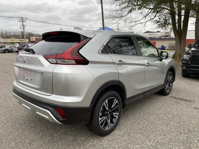 2024 Mitsubishi Eclipse Cross - Image 2 of 20