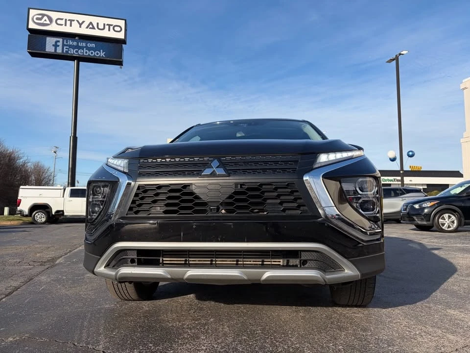 2024 Mitsubishi Eclipse Cross - Image 3 of 19