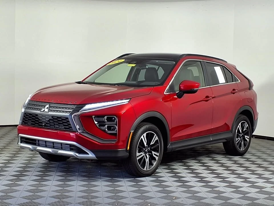 2024 Mitsubishi Eclipse Cross - Image 2 of 19